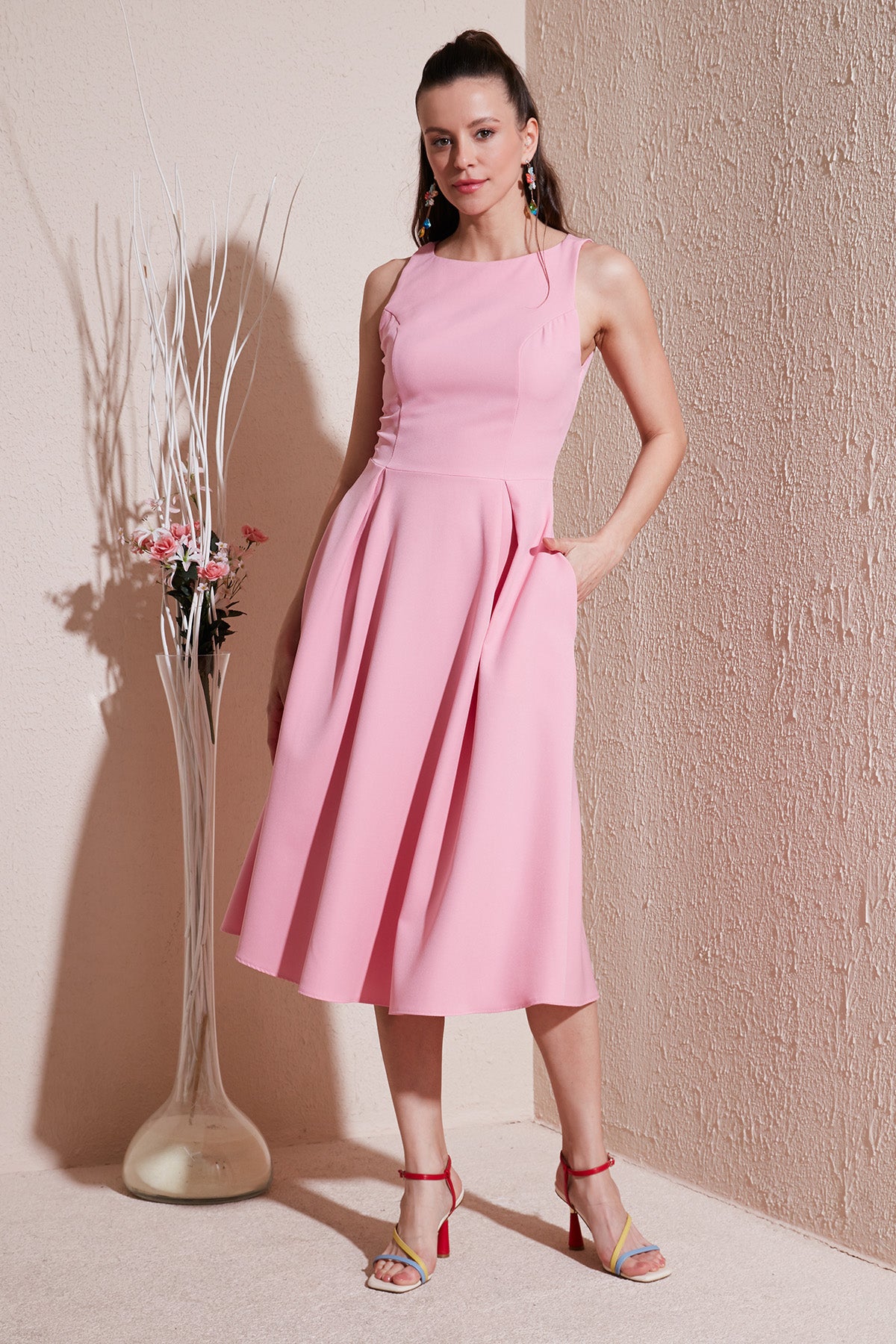 Lela Bisiklet Yaka Regular Fit Cepli Pileli Midi Bayan Elbise 6051963 PEMBE