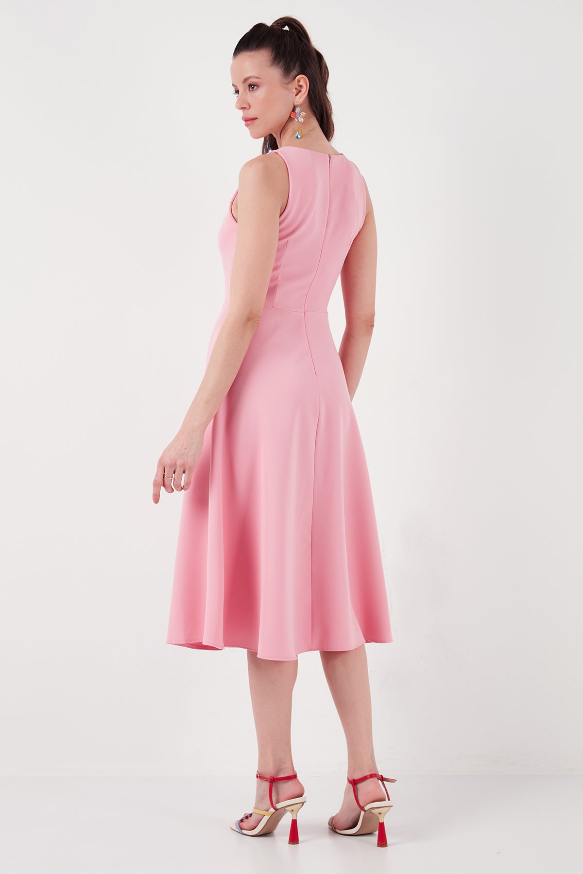 Lela Bisiklet Yaka Regular Fit Cepli Pileli Midi Bayan Elbise 6051963 PEMBE