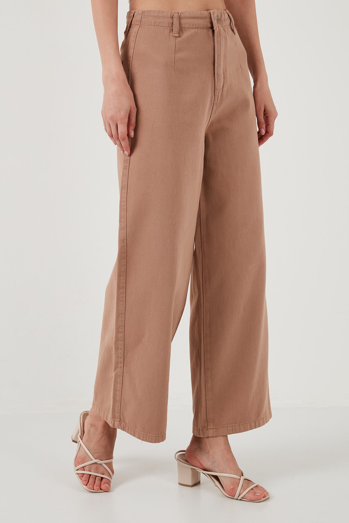 Lela Pamuklu Relaxed Fit Geniş Paça Bayan Pantolon 668YP5237 CAMEL