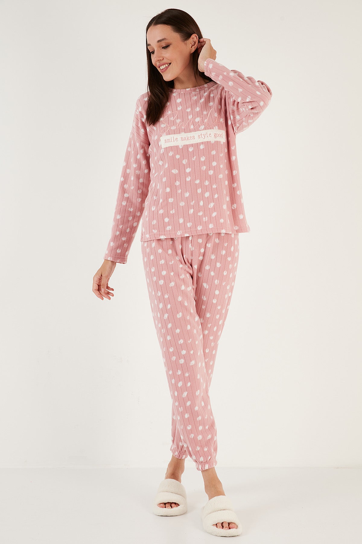 Lela Regular Fit Bisiklet Yaka Polar Bayan Pijama Takımı 6571007 PUDRA