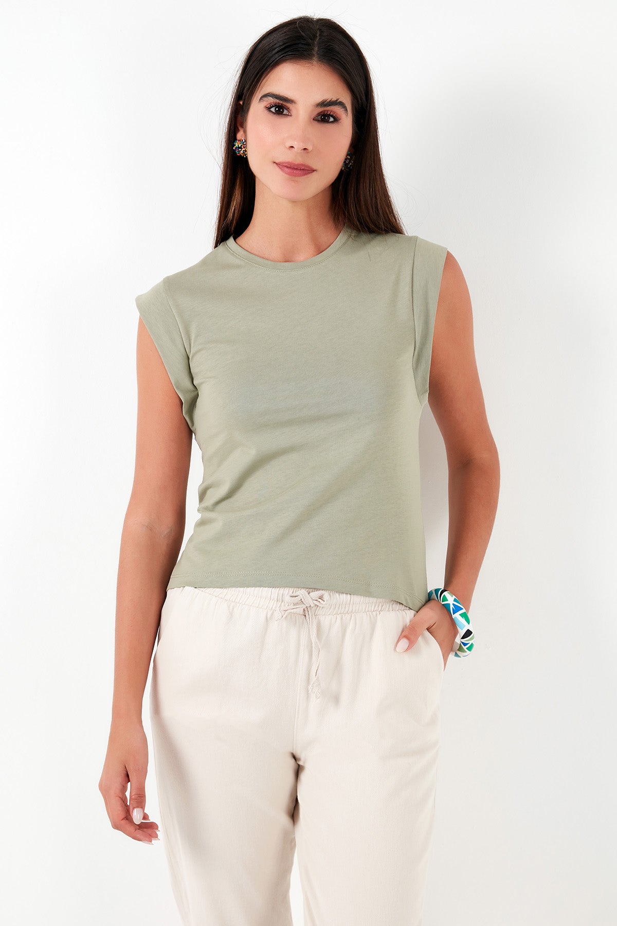 Lela Pamuklu Bisiklet Yaka Kolsuz Basic Bayan T Shirt 5864201 Olive