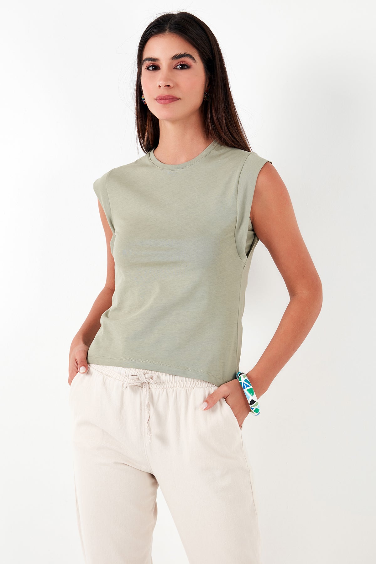 Lela Pamuklu Bisiklet Yaka Kolsuz Basic Bayan T Shirt 5864201 Olive