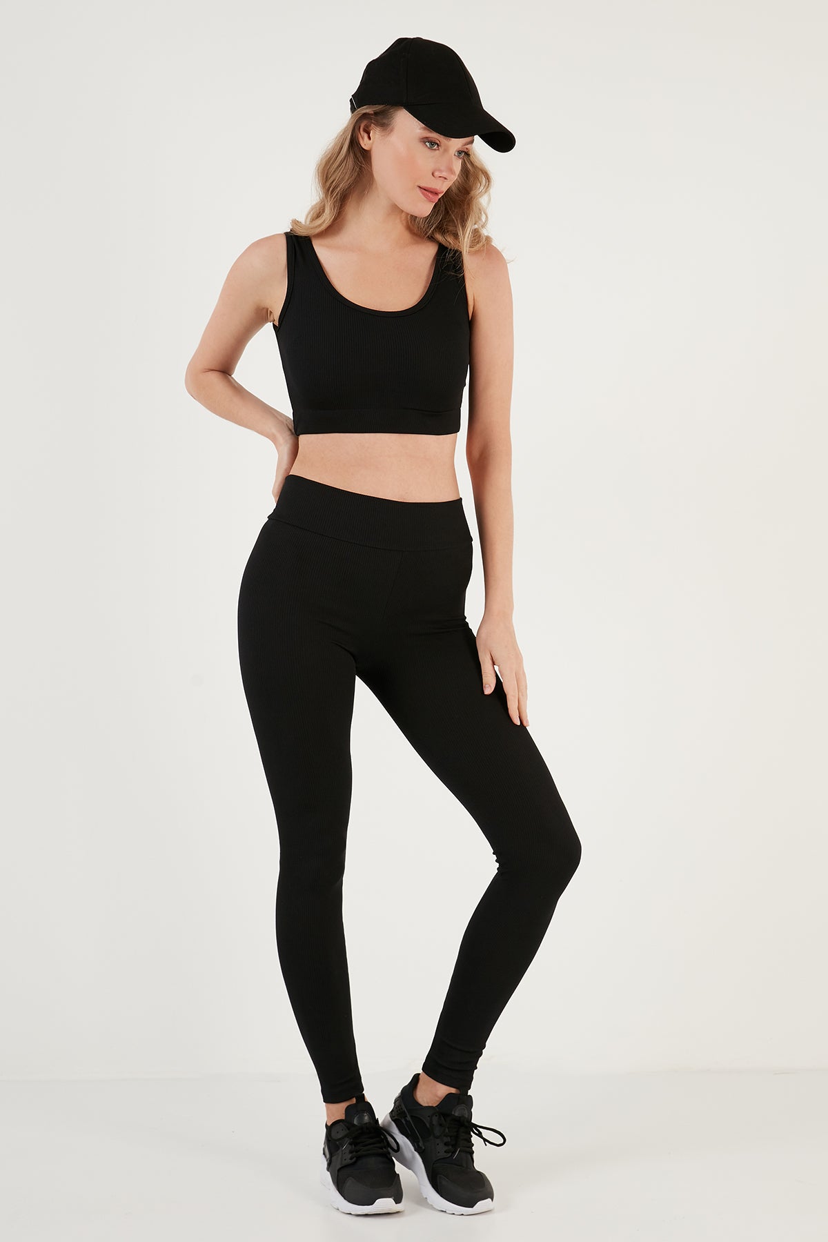 Lela Fitilli Örme Dar Kesim Sporcu Super Crop Bayan Atlet 5865555 SİYAH